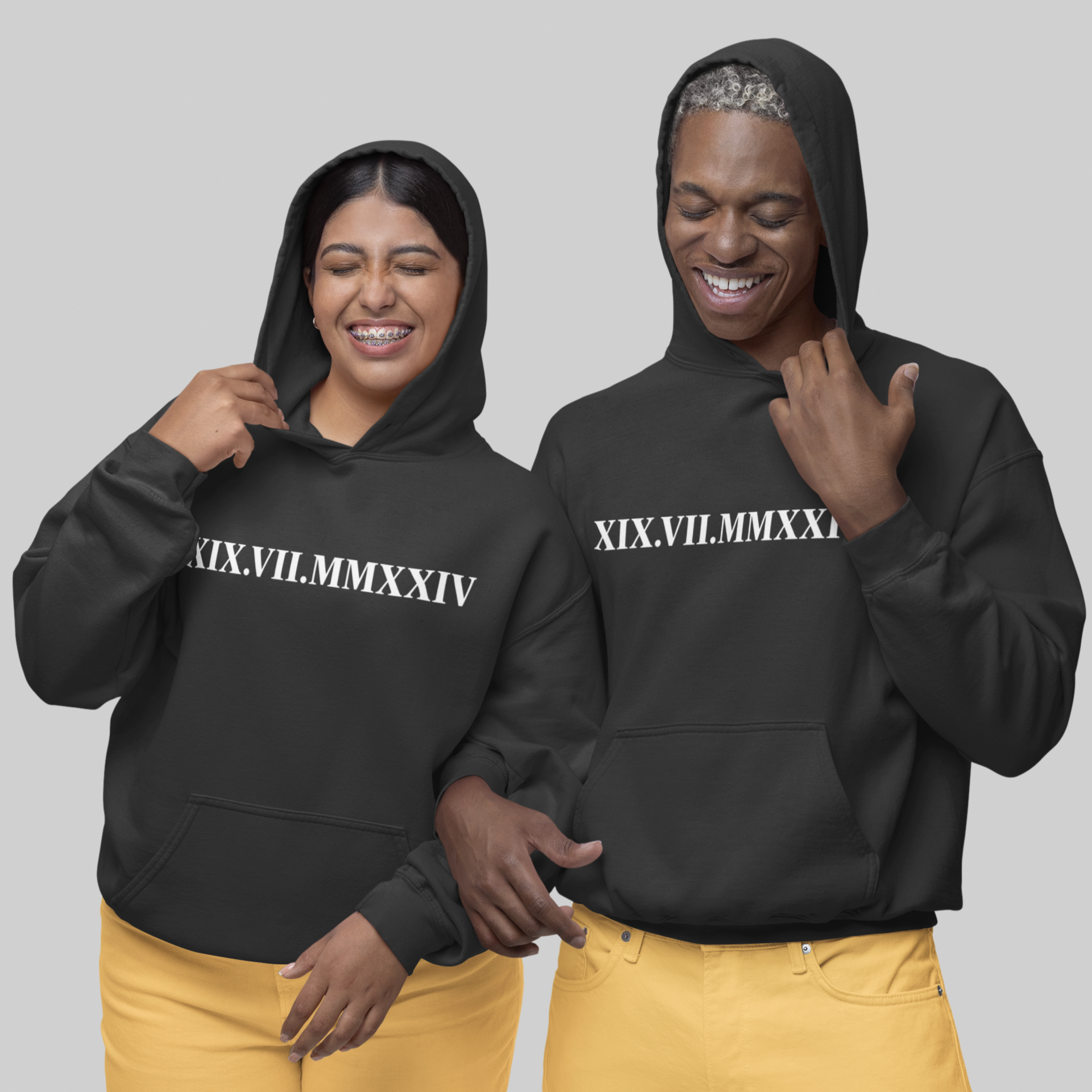 pullis mit römischen zaheln bedruckt schwarzer hoodie black sweater partnerlook