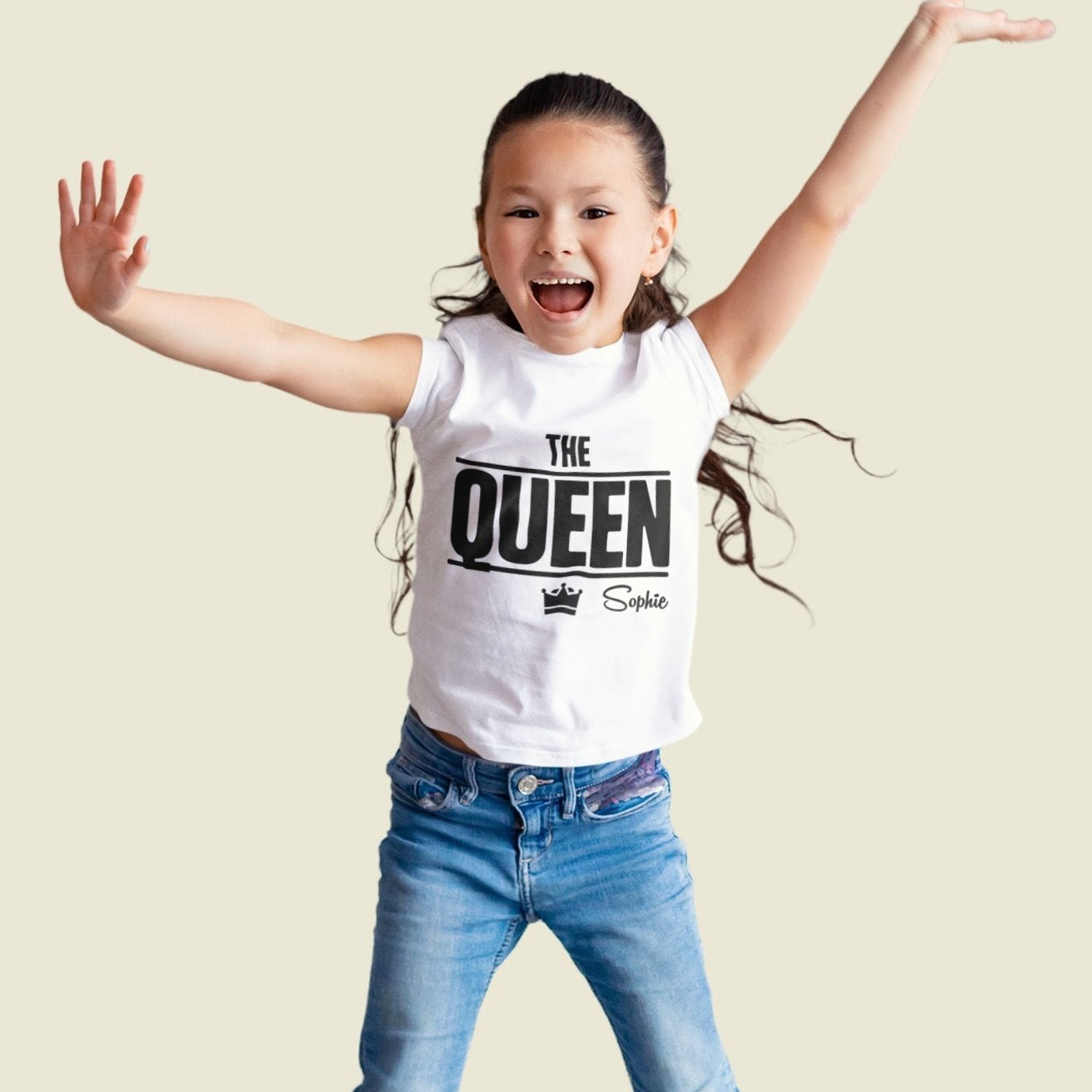 kinder tshirt mit name bedrucken the queen shirt weiss