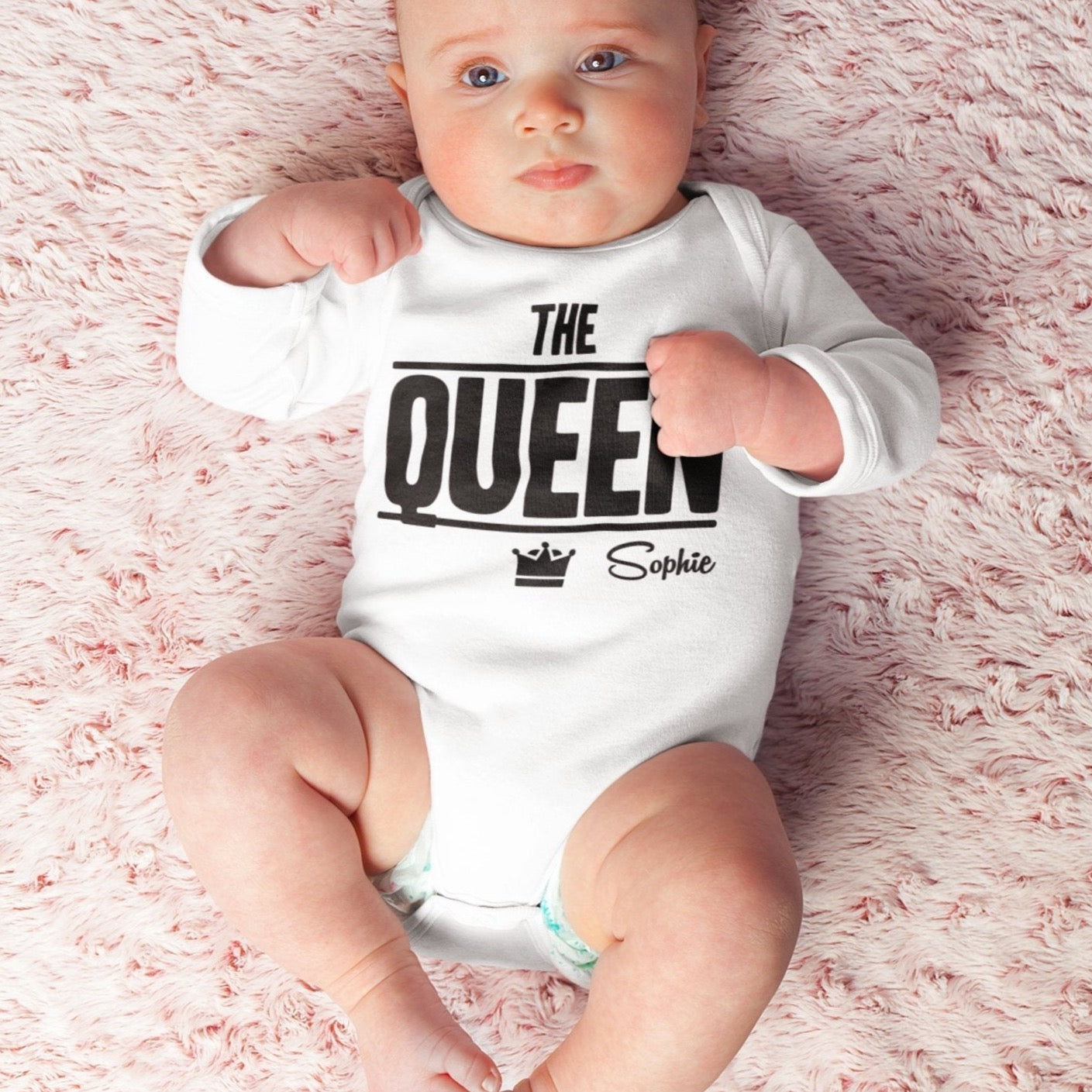 body strampler mit namen gestalten weisses baby body mit Wunschname 